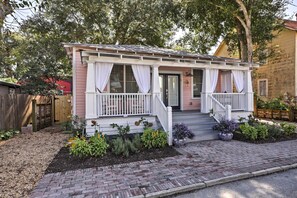 House (2 Bedrooms) | Interior - Historic 1900 Cottage in Downtown St Augustine! (St. Augustine)