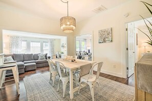 Cottage (2 Bedrooms) | Interior