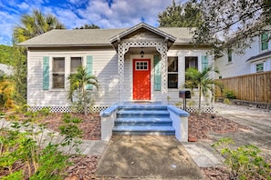 Cottage (2 Bedrooms) | Exterior - Historic Tarpon Springs Abode ~ 3 Mi to Beach (Tarpon Springs)