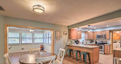 Gorgeous Waldo Home w/ Dock on Santa Fe Lake!