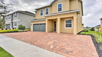 House (Multiple Bedrooms) | Interior