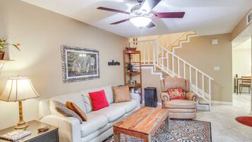 Apartment (2 Bedrooms) | Bahagian dalam