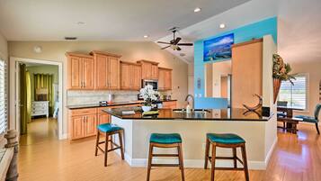 House (3 Bedrooms) | Interior