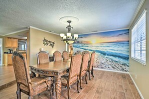 House (3 Bedrooms) | Interior - Idyllic Largo Escape w/ Private Pool & Lanai! (Largo)