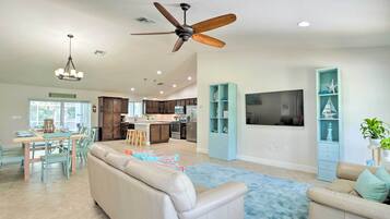 House (4 Bedrooms) | Interior