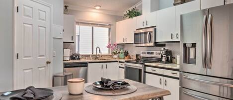 House (2 Bedrooms) | Interior