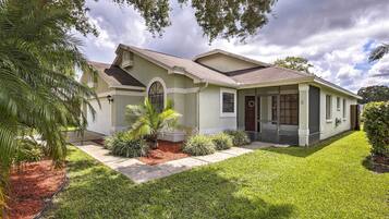 獨棟房屋 (4 Bedrooms) | 住宿正面