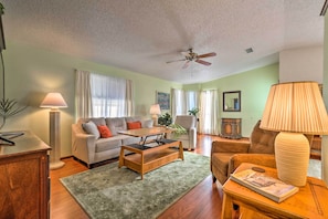 House (2 Bedrooms) | Interior