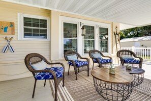 Interior - Lakefront Tavares Home w/ Deck, Patio & Dock! (Tavares)