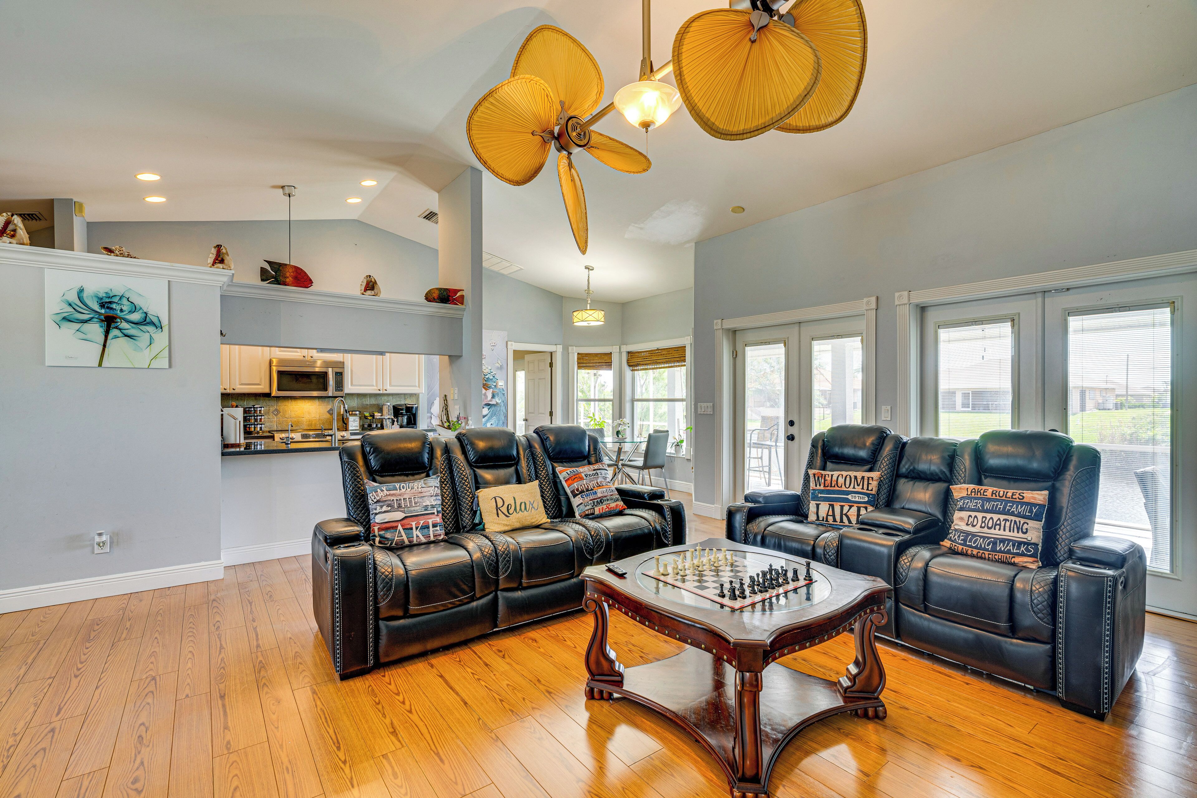 House (3 Bedrooms) | Front of property