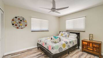 House (5 Bedrooms) | Interior