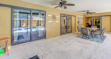 Lovely Naples Home: Backyard Oasis w/ Pool!