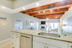 Apartment (2 Bedrooms) | Interior - Lovely Indian Shores Condo w/ Beach Access! (Indian Shores)