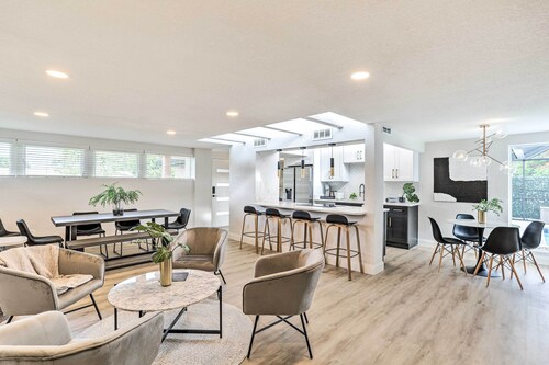 Luxurious Clearwater Retreat w/ Lanai & Pool!