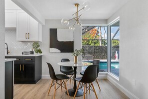 Maison (5 Bedrooms) | Intérieur