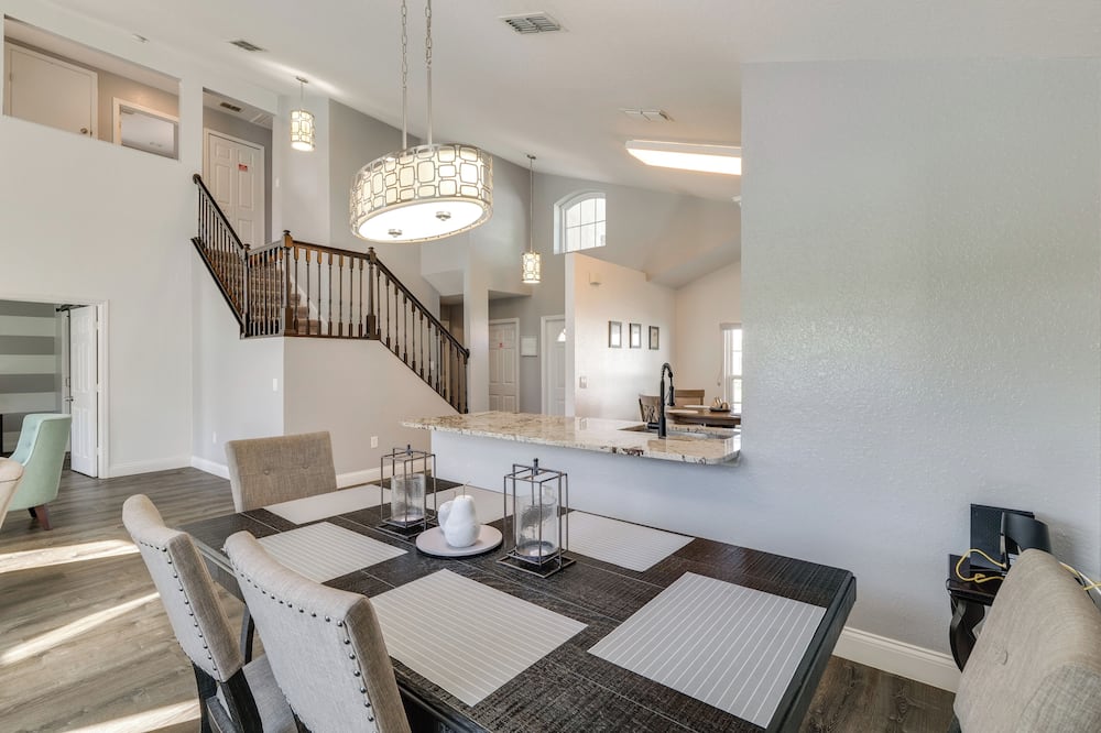 Private Pool & Hot Tub: Modern Davenport Home! - Highlands Reserve, FL