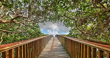 Walk to Private Beach: Poolside Oasis in Pompano