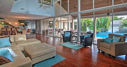 Walk to Private Beach: Poolside Oasis in Pompano