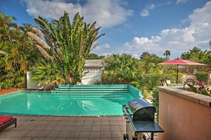 House (5 Bedrooms) | Interior