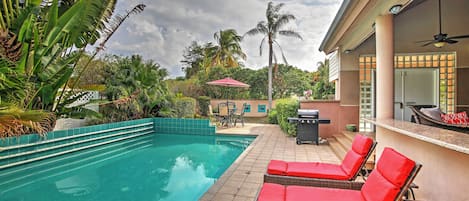 House (5 Bedrooms) | Interior