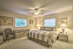 Interior - Spacious Naples Home < 1 Mi to Vanderbilt Beach! (Naples)