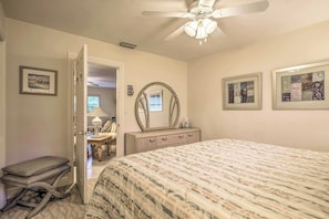 House (3 Bedrooms) | Interior - Spacious Naples Home < 1 Mi to Vanderbilt Beach! (Naples)