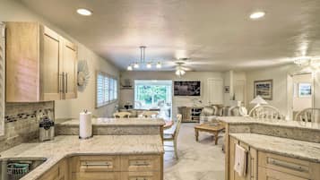 Casa (3 Bedrooms) | Interior