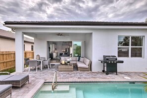Outdoor dining - Naples Vacation Home Rental Near Vanderbilt Beach! (Naples)