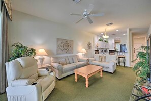Apartment (2 Bedrooms) | Interior - Free Golf Until Oct! Naples Condo w/ Resort Pool (Naples)
