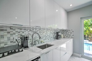 Private kitchen - Modern Wilton Manors Home w/ Outdoor Oasis! (Wilton Manors)