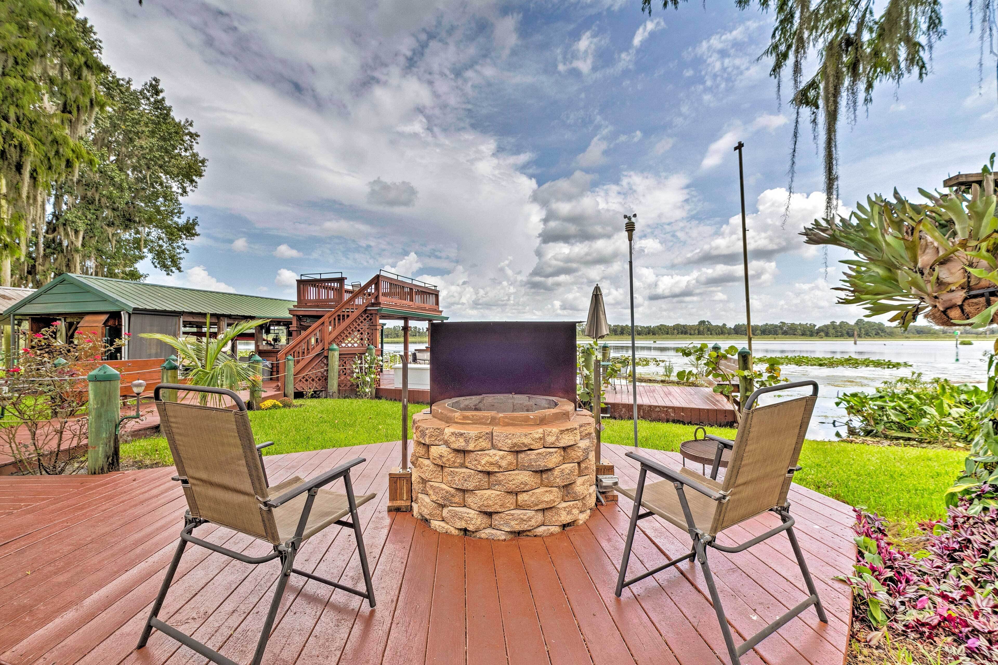 Ultimate Fisher's Retreat on Lake Rousseau!