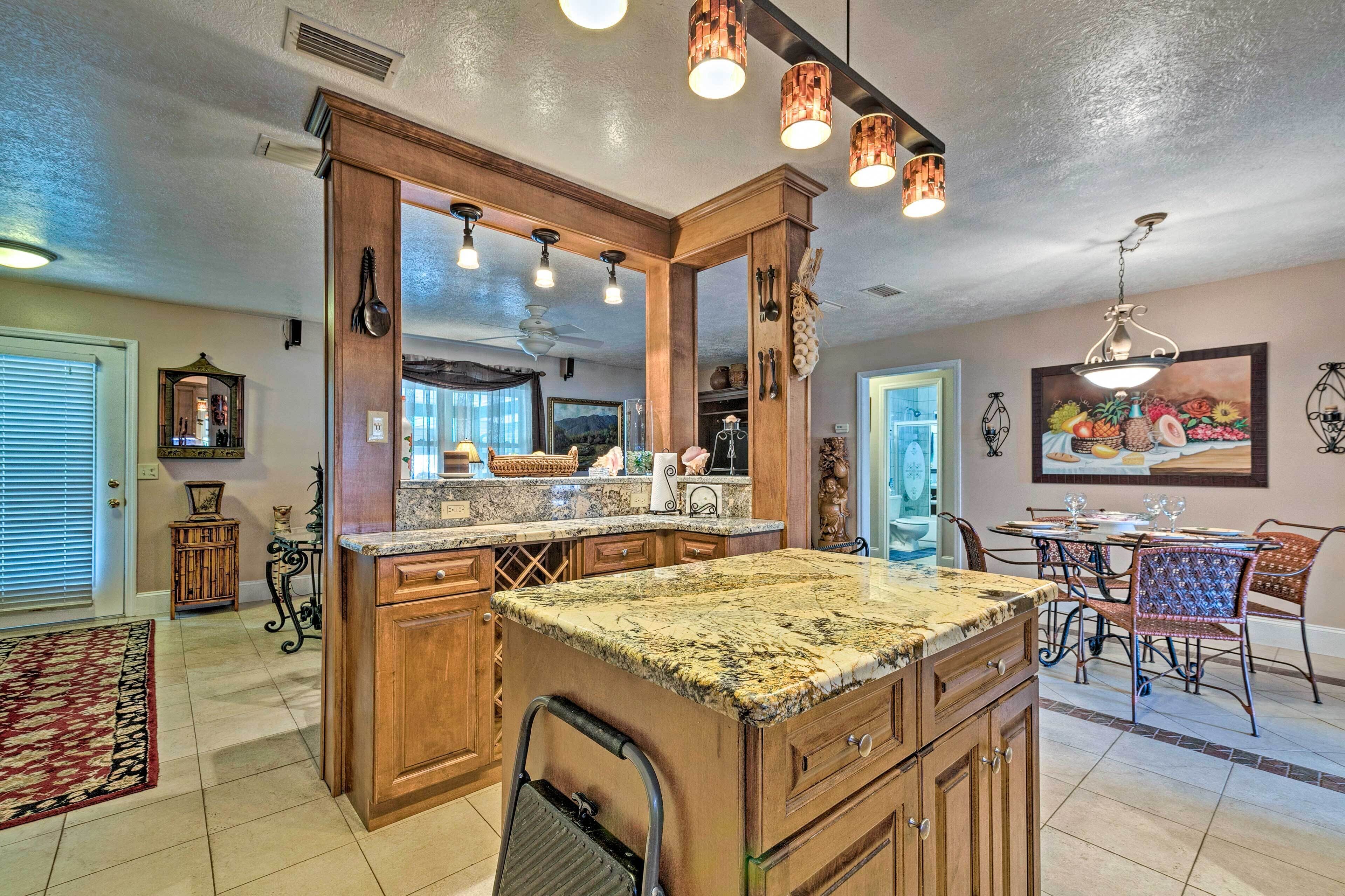 Ultimate Fisher's Retreat on Lake Rousseau!