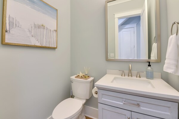 Miramar Beach Retreat W/ Pool Access & Fireplace! - Destin, FL