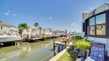 House (2 Bedrooms) | Property grounds