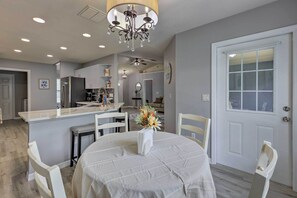 House (3 Bedrooms) | Interior - 7 Mi to World Equestrian Center: Ocala 'casa Azul' (Ocala)