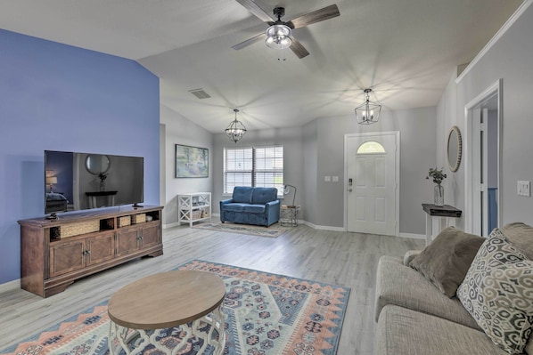 House (3 Bedrooms) | Interior - 7 Mi to World Equestrian Center: Ocala 'casa Azul' (Ocala)