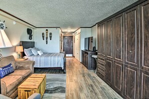 Apartment (0 Bedroom) | Interior
