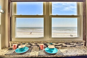 Apartment (0 Bedroom) | Interior - Oceanfront Daytona Beach Condo w/ New Pool! (Daytona Beach)