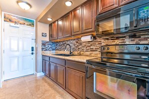 Apartment (0 Bedroom) | Interior - Oceanfront Daytona Beach Studio w/ Balcony! (Daytona Beach Shores)