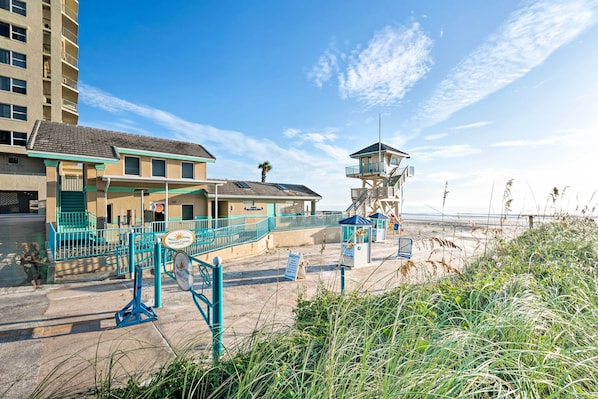 Apartment (0 Bedroom) | Interior - Oceanfront Daytona Beach Studio w/ Balcony! (Daytona Beach Shores)