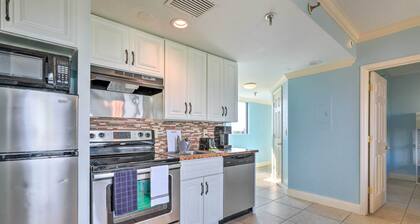 Orlando Condo w/ Balcony: 1.3 Miles to Universal!