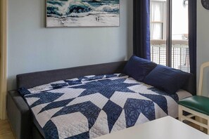Apartamento (2 Bedrooms) | 2 dormitorios, tabla de planchar con plancha, ropa de cama