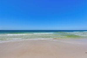 Interior - Oceanfront PCB Condo w/ Beach Access & 2 Pools (Panama City Beach)