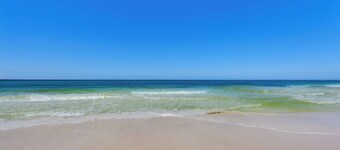 Oceanfront PCB Condo w/ Beach Access & 2 Pools