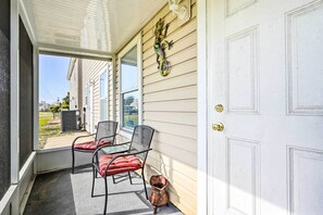 Interior - Panama City Beach Vacation Rental w/ Pool Access! (Panama City Beach)