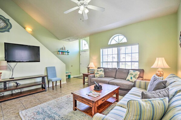 Interior - Panama City Beach Vacation Rental w/ Pool Access! (Panama City Beach)