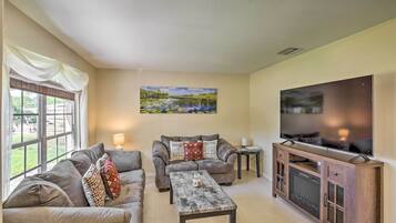 House (4 Bedrooms) | Interior