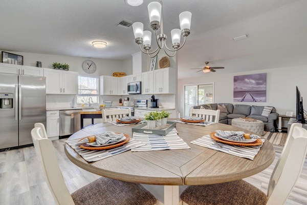 House (2 Bedrooms) | Interior