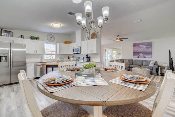 House (2 Bedrooms) | Interior