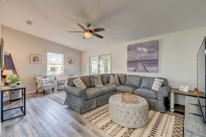 House (2 Bedrooms) | Interior